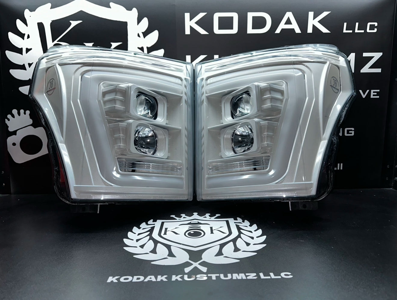 Ford F-250 colormatched headlights 11-16