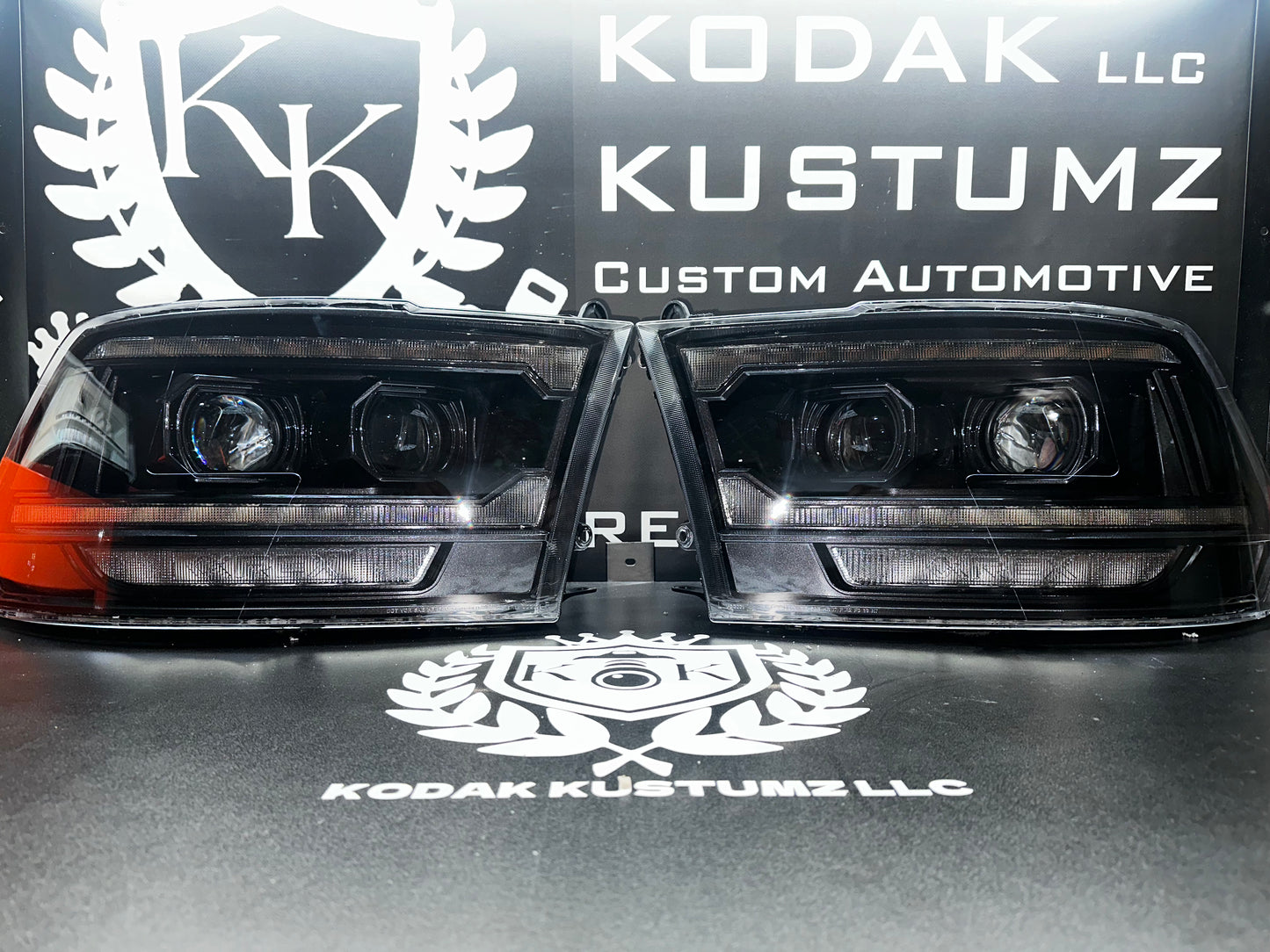 RAM 1500/2500/3500 5thGen 2500 Style AlphaRex PRO SERIES Double Projector